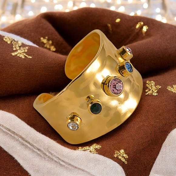 ποΈ18K Gold Plated Adjustable Ring | Hammered Finish | Colorful CZ Gemstones β¨ - Picture 9 of 16